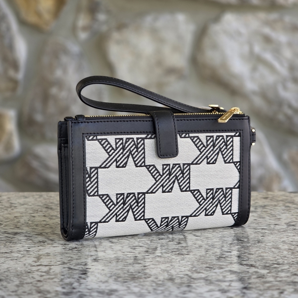 Michael Kors Jet Set Logo Large Black Double Zip Wristlet - Picture 2 of 6